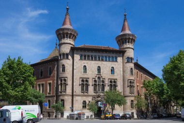 BARCELONA, İspanya - 16 Mayıs 2017: Barcelona Belediye Konservatuvarı. Müzik eğitimine adanmış bir eğitim kurumu. Antoni de Falguera tarafından tasarlandı..