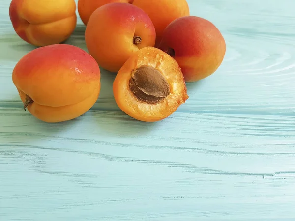 Fresh Apricots Blue Wooden Background — Stock Photo, Image