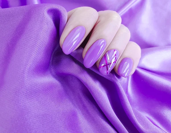 Female Hand Manicure Silk — Stock Photo, Image