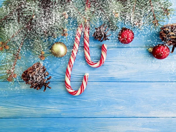 Süßigkeiten Schneebruch Auf Holzgrund Weihnachten — Stockfoto