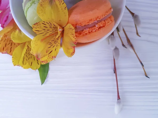 Kuchen Blume Auf Holzgrund — Stockfoto