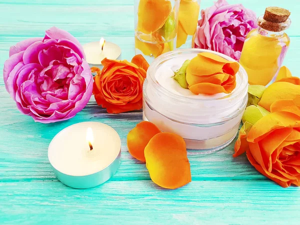 Cosmetic Cream Extract Flower Rose Candle Wooden Background — Stock Photo, Image