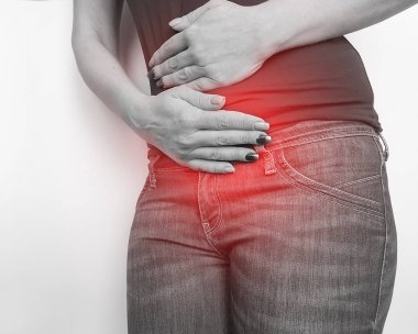 kadın karın ağrısı belirti sistit
