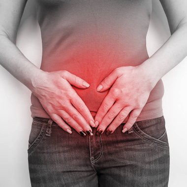 kadın karın ağrısı belirti sistit