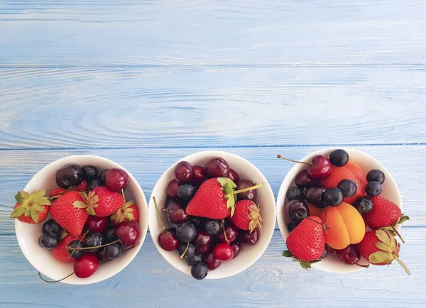 Strawberry Cherry Blueberry Apricot Wooden Background — Stock Photo, Image