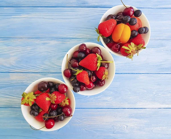 Strawberry Cherry Blueberry Apricot Wooden Background — Stock Photo, Image