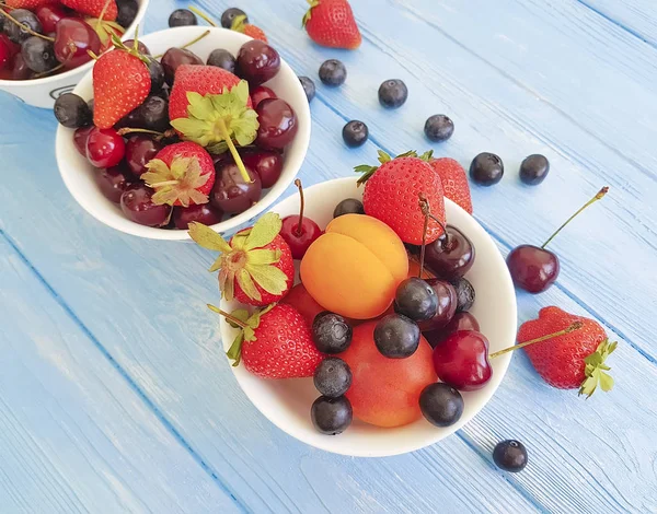 Strawberry Cherry Blueberry Apricot Wooden Background — Stock Photo, Image