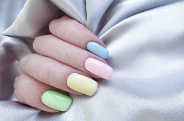 kadın el, güzel manikür, ipek