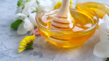 taze bal kiraz çiçekleri yavaş hareket damlama