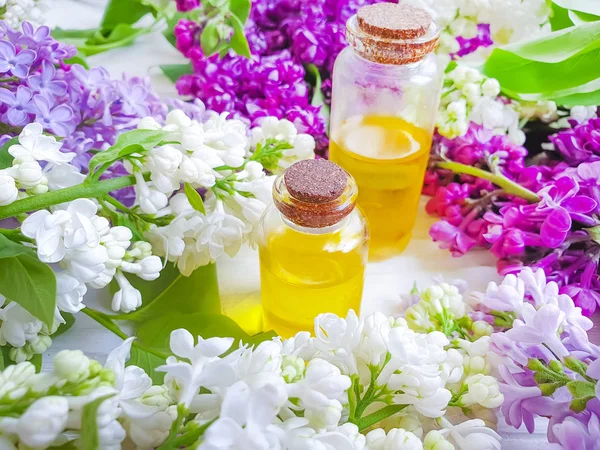 Oil Cosmetic Beautiful Flower Lilac — Stock Photo, Image