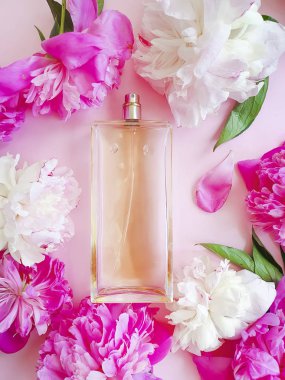 parfüm çiçek şakayık şişesi