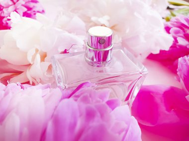 parfüm çiçek şakayık şişesi