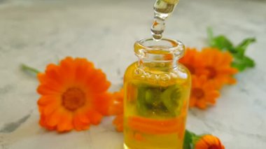 kozmetik yağ çiçek calendula, yavaş hareket