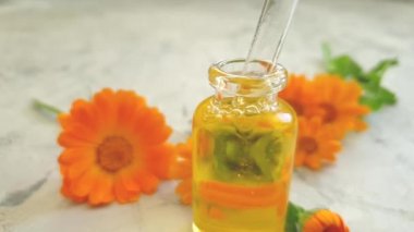 kozmetik yağ çiçek calendula, yavaş hareket