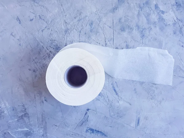 Toalettpapper Betong Bakgrund — Stockfoto