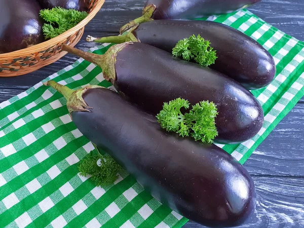 Fresh Eggplant Wooden Background — Stock Photo, Image