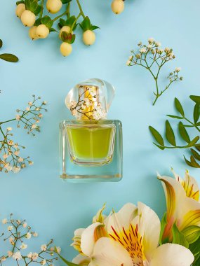 Renkli arka planda güzel çiçekler