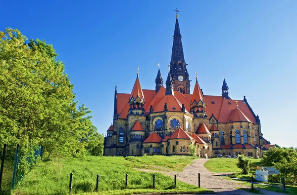 Saint Martin Kilisesi Neustadt görünümünü — Stok fotoğraf