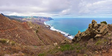 Gündüz vakti Tenerife, Kanarya Adalarından birinin güzel manzarası