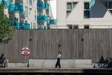 Aarhus 'taki Buzdağı' ndan Minimalist Çizgiler ve Şekiller
