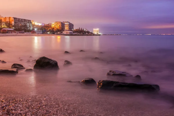Larga Exposición Una Impresionante Playa Rocosa Odessa Atardecer Luces Ciudad —  Fotos de Stock