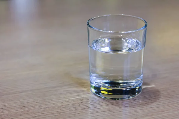 Glas Klart Vatten Träbord Hälsosam Mat Hälsosam Livsstil — Stockfoto