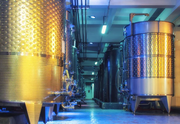 çağdaş winemaker fabrika ekipmanları