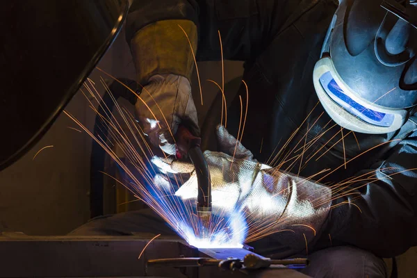 Welder Craftsman Erecting Technical Steel Industrial Steel Welder Factory — Stock Photo, Image