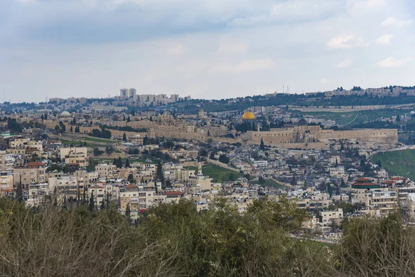 Jeruzalem oude stad vanaf de Olijfberg oude stad van Jeruzalem. — Stockfoto
