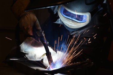 Fabrika Kaynakçı, endüstriyel çelik Kaynakçı ustası