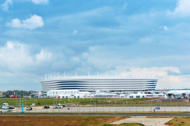 Kaliningrad, Rusya, 23 Haziran 2018. 2018 Dünya Kupası için yapılmış futbol stadyumu. Modern bir spor tesisi. Spor inşaatı. Futbol stadyumunun baharı.
