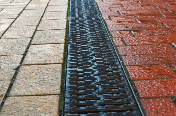 Drainage Paved Red Yellow Tile Drainage Sidewalk Grille Rain Gutter — Stock Photo, Image