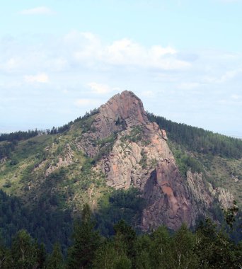 Krasnoyarsk Sütunları Ulusal Parkı. Takmak kayası.