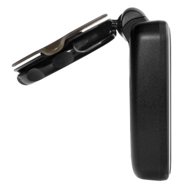 GPS araç navigasyon saplı. Siyah Elektronik harita aygıt ile mavi ekran ve gümüş. Beyaz arka plan üzerinde uydu navigasyon cihazı.