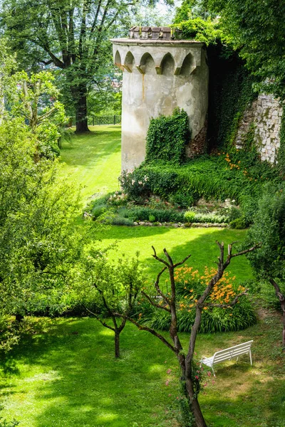 Wolfsberg, Avusturya kale altında Eski park