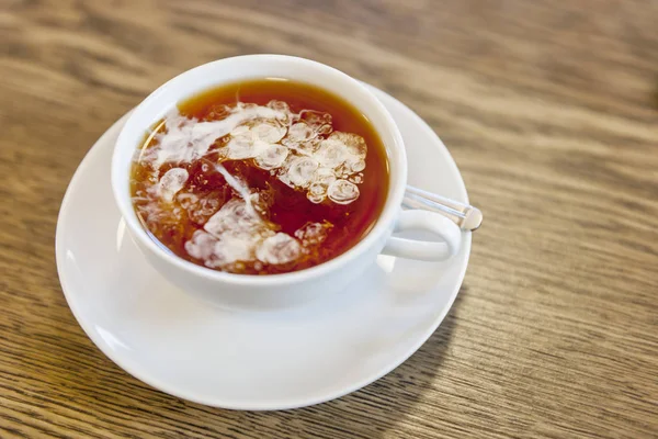 Çok güzel krem bulutlar ile Çay