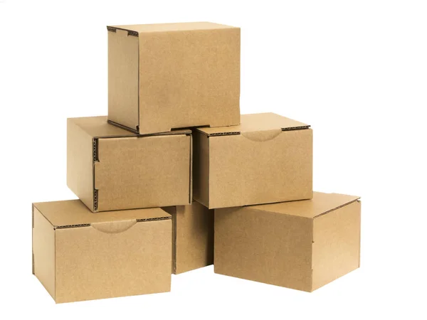 Beyaz boşluklar ile karton piramit