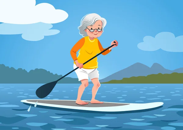 Старша жінка на дошці для весла. Симпатична бабуся носить охоронця і шорти, що веслують на спокійній воді, деревах і горах на задньому плані. Здоровий активний спосіб життя, водні види спорту для літніх людей . Ліцензійні Стокові Вектори