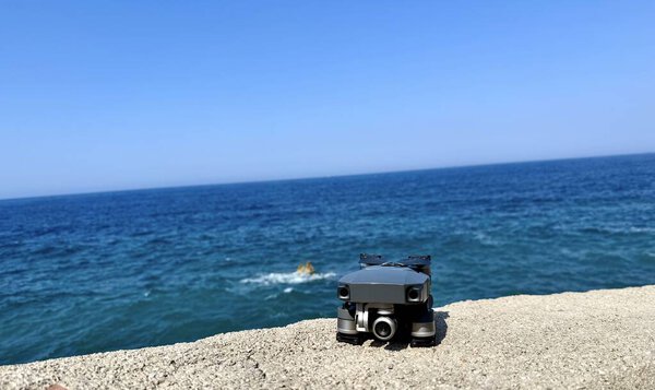 15 июля 2025 Добра-Вода, Черногория Фото с беспилотника с прекрасным видом на Средиземное море