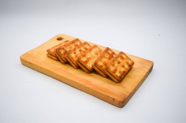 Bisküvi un bazlı fırında pişirilmiş gıda ürünüdür. Bisküviler genellikle sert, düz ve mayasız olur. Genellikle tatlıdır ve şeker, çikolata, krema, reçel, zencefil ya da tarçınla yapılır..