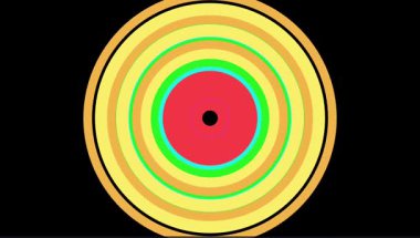 Dönen ve yakınlaşan, eş merkezli halkalı çok renkli bir hedefin hipnotik animasyonu. Siyah arkaplandaki canlı 2D grafik darbeleri