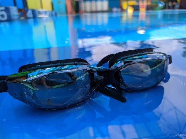 Sahilde dalış maskesi