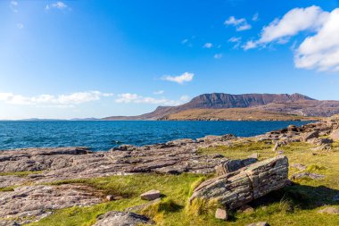Sahil Rhue Loch Broom girişinde