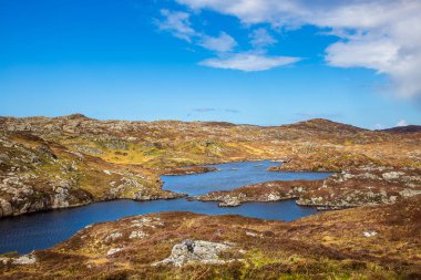 Stoer yakınındaki kızlık Loch
