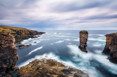 Orkney Adaları Yesnaby uçurumlarda