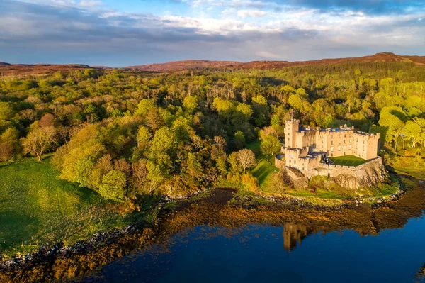 Zonsondergang Dunvegan Castle Isle Skye — Stockfoto