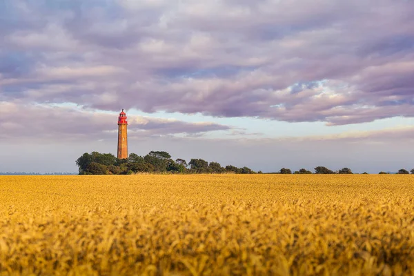 Faro Fluegge en un bonito día de verano —  Fotos de Stock