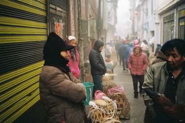 Çinli Azınlık Hani Kabile Köyü Pazarı