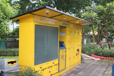 Paket Kendini Alma İstasyonu