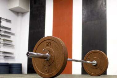 Kırmızı ağırlıklı halter 10 kg Crossfit antrenman için